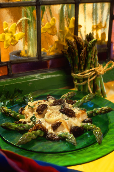 Spring asparagus with morels and creamy onions - Gourmet Magazine. asparagus-with-morels Food Photographer entrees norther massachusetts mass